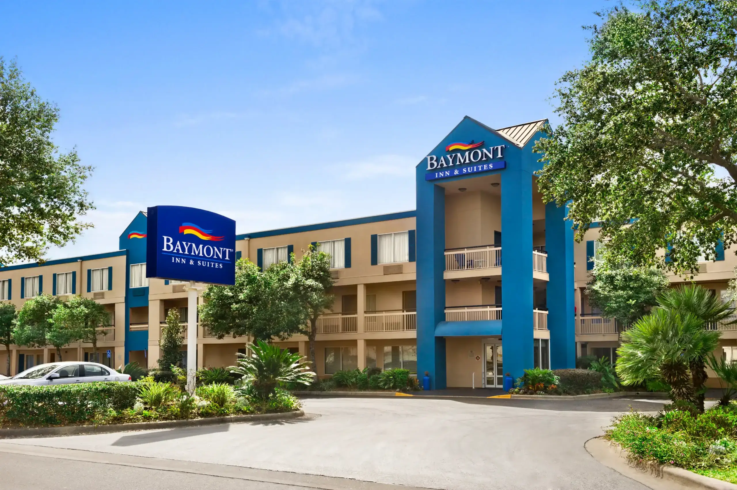 Photo of Baymont Inn & Suites