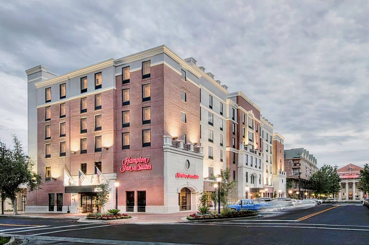 Photo of Hampton Inn & Suites